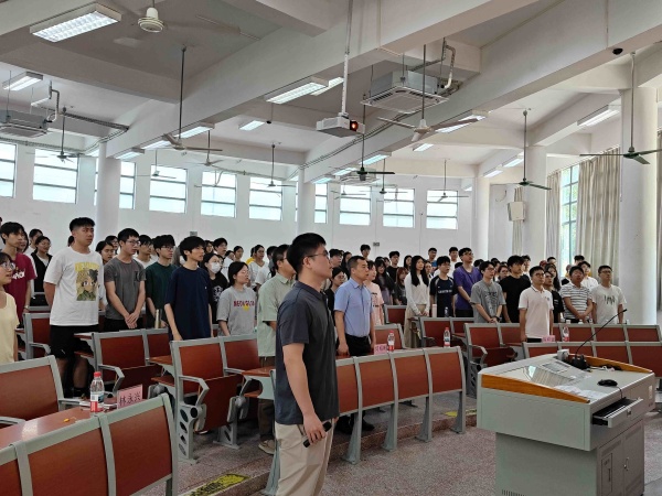 管理学院成功举办第60期入党积极分子培训班