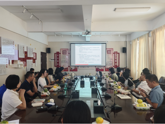 我院“钟灵学术沙龙”第51期成功举行